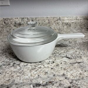 Vintage CorningWare P-82-B 1.5 pint saucepan or skillet with lid